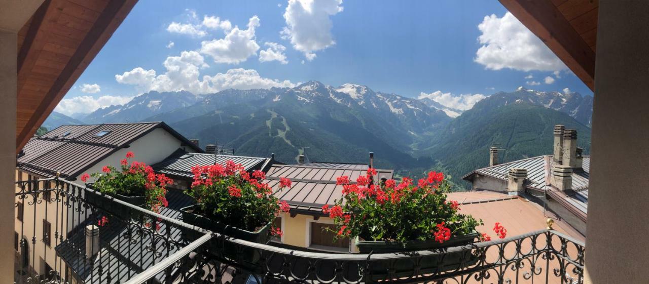 Residence Cavallino Ponte Di Legno Exteriör bild